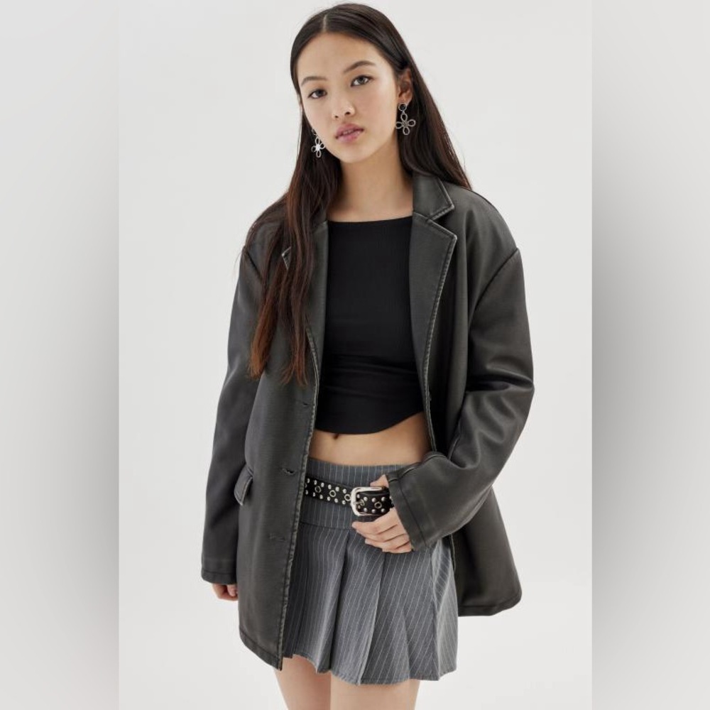 Urban Outfitters vegan leather overcoat w quilted lining. Excellent condition. - Picture 2 of 14